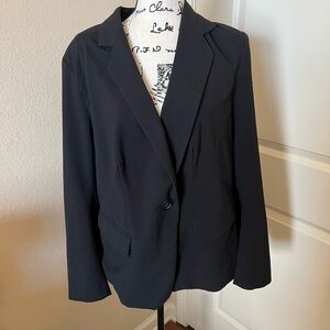 Lane Bryant Women’s Black Blazer w/ functional Pockets, Size 18